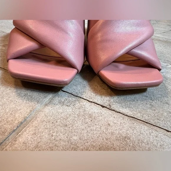 Puffy Criss Cross Heeled Sandals Sz 7.5 - Picture 3 of 7